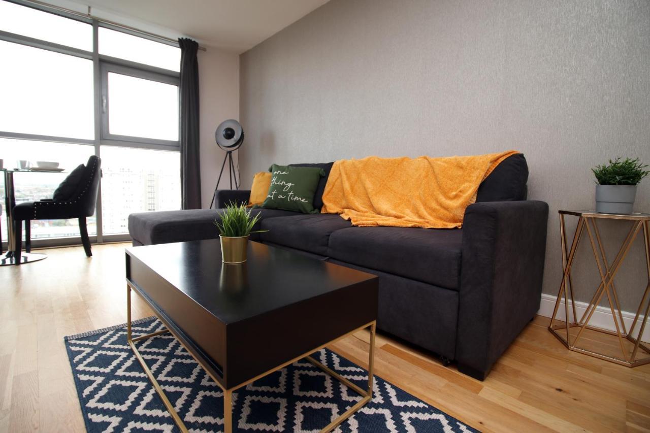 The View - Long Stay Offer - Modern Central Apartment And Parking By Cto Serviced Apartments Cardiff Extérieur photo