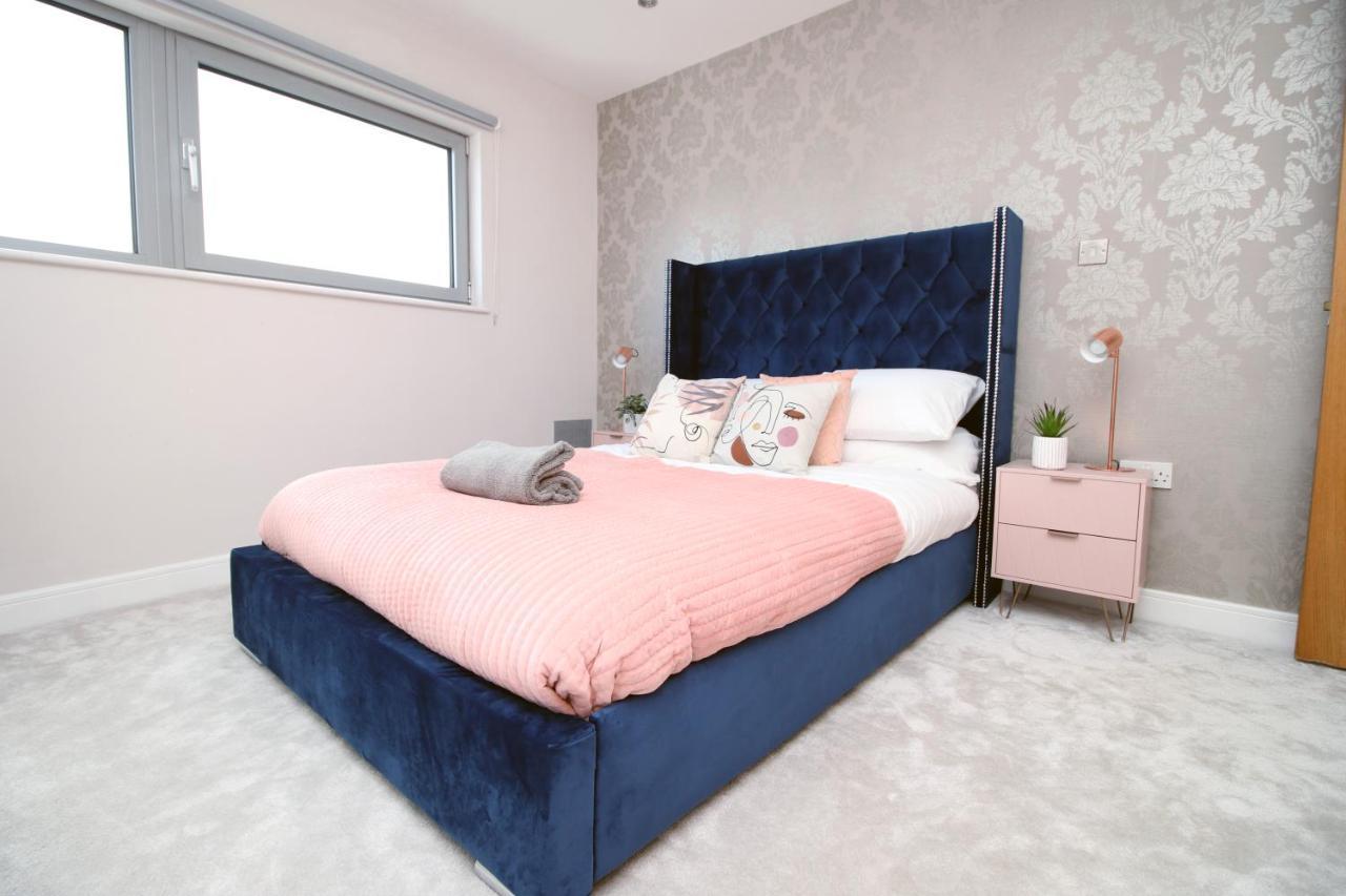 The View - Long Stay Offer - Modern Central Apartment And Parking By Cto Serviced Apartments Cardiff Extérieur photo
